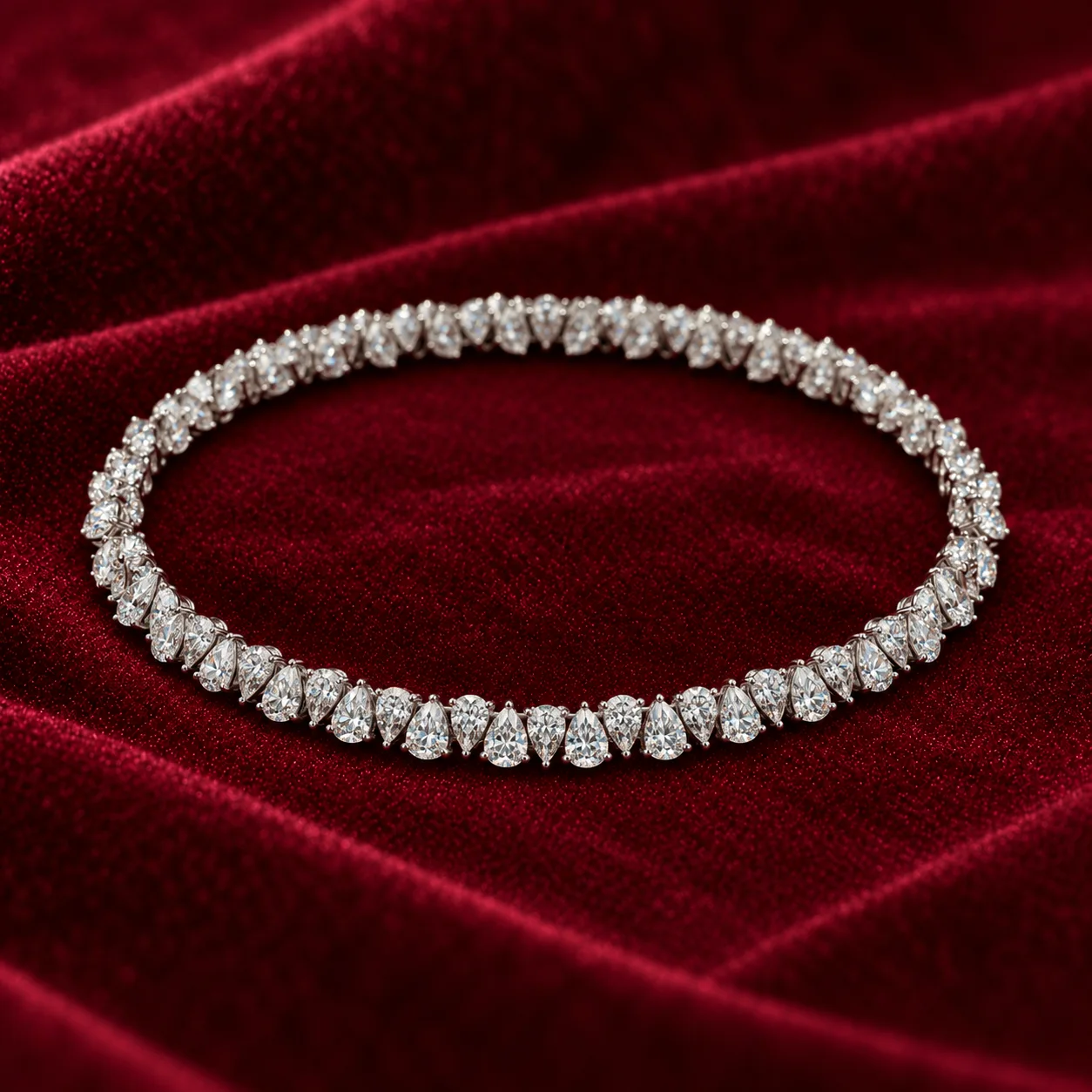Alternating Pear Diamond Collar